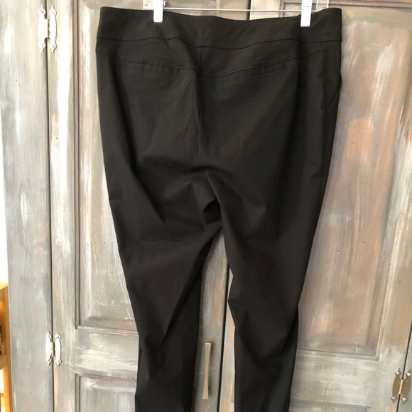 Torrid black pants - Picture 2 of 3